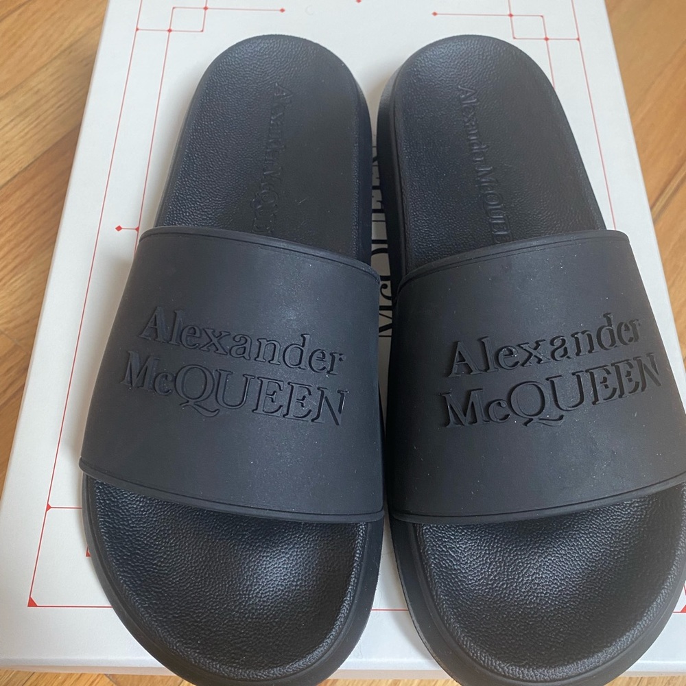 Alexander McQueen  slides